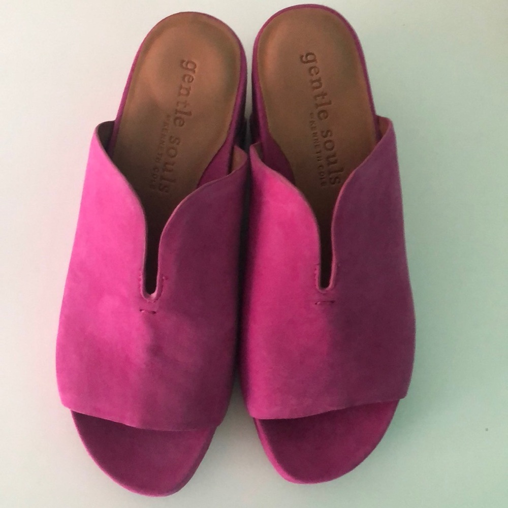 Gentle Souls By Kenneth Cole Pink Heels